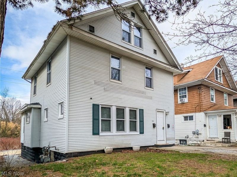 1268 Pondview Avenue, Unit B, Akron, OH 44305 Photo 22