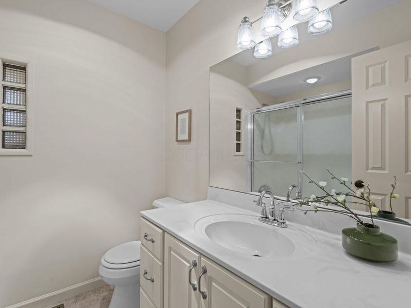 2411 Sheringham Road, Upper Arlington, OH 43220 Photo 32