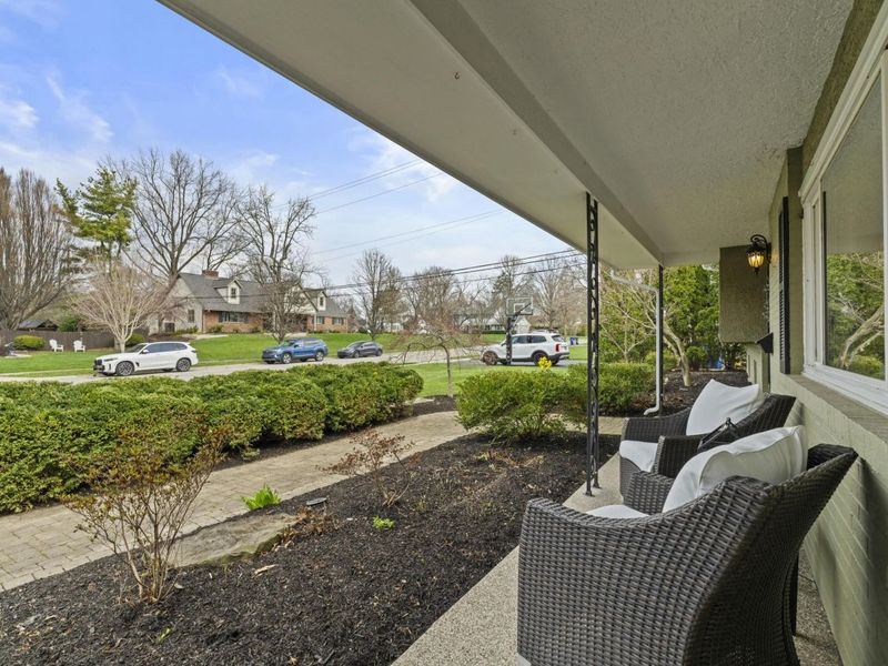 2411 Sheringham Road, Upper Arlington, OH 43220 Photo 6