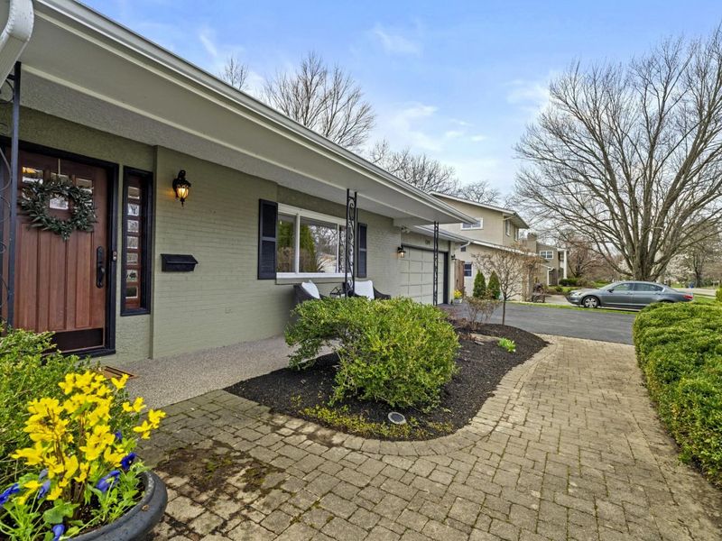 2411 Sheringham Road, Upper Arlington, OH 43220 Photo 8