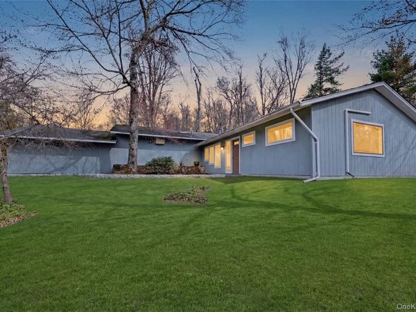 493 Mitchell Drive , Valley Cottage, NY 10989