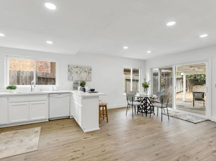 7843 Deer Creek Dr, Sacramento, CA 95823 Photo