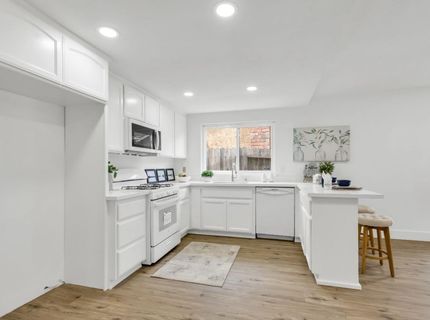 7843 Deer Creek Dr, Sacramento, CA 95823 Photo