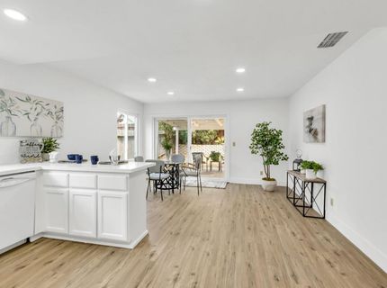 7843 Deer Creek Dr, Sacramento, CA 95823 Photo