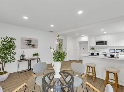 7843 Deer Creek Dr, Sacramento, CA 95823 Photo