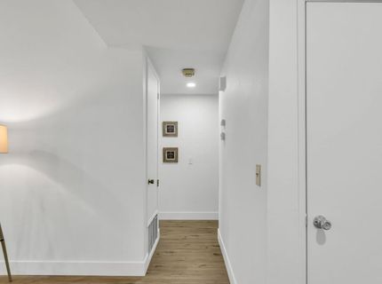 7843 Deer Creek Dr, Sacramento, CA 95823 Photo