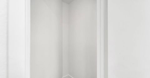 7843 Deer Creek Dr, Sacramento, CA 95823 Photo