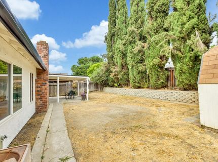 7843 Deer Creek Dr, Sacramento, CA 95823 Photo