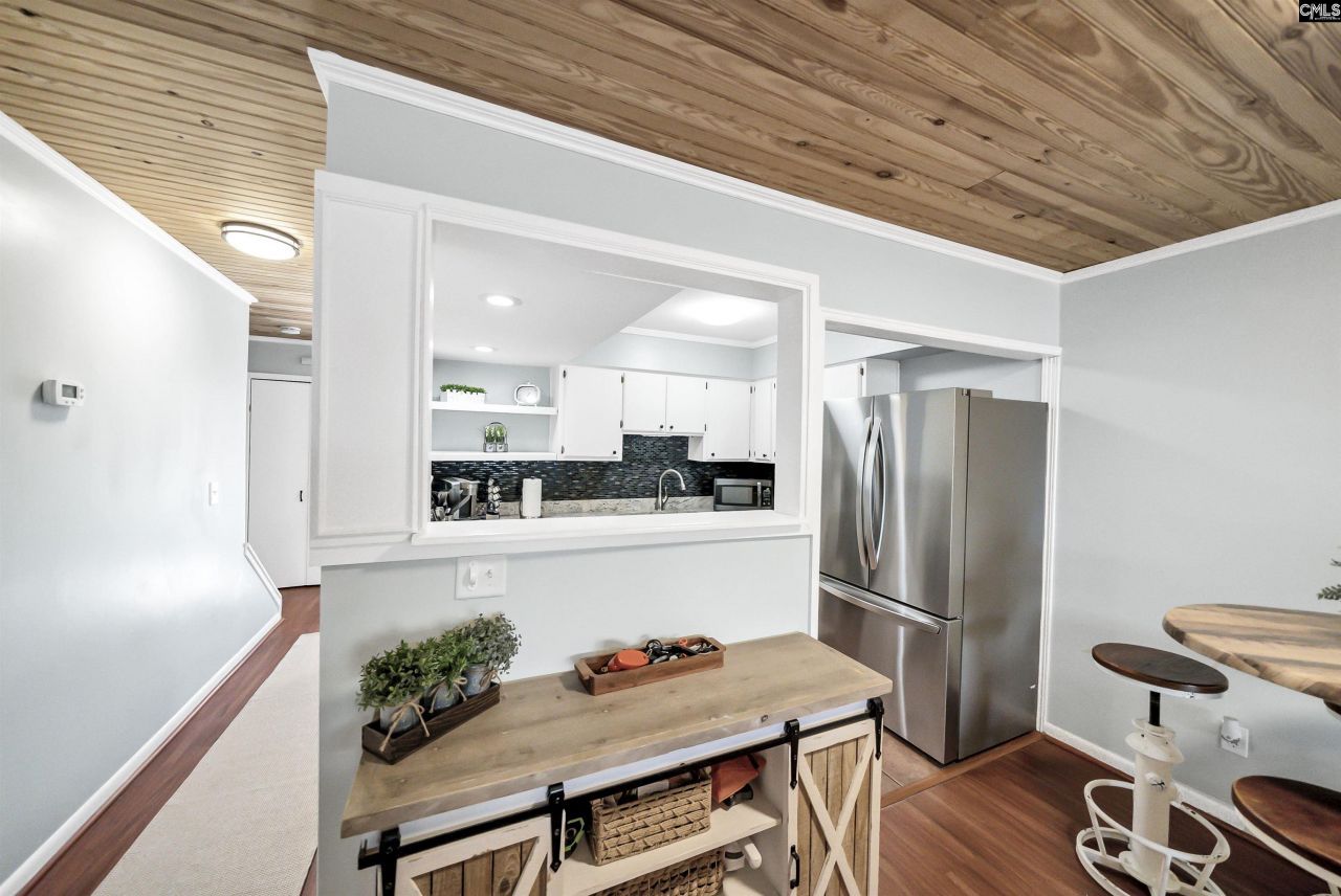 301 Harbor Heights Drive Photo 11