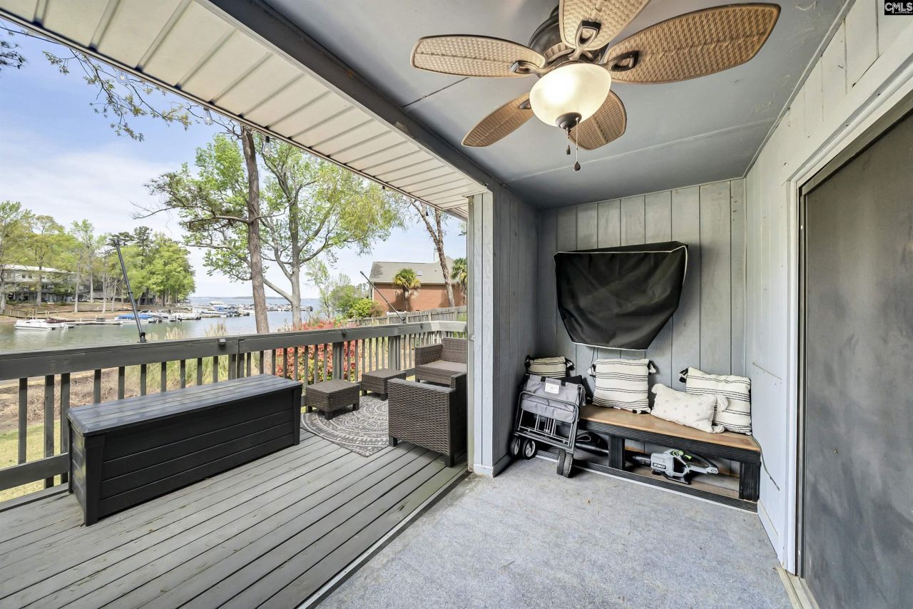 301 Harbor Heights Drive Photo 16