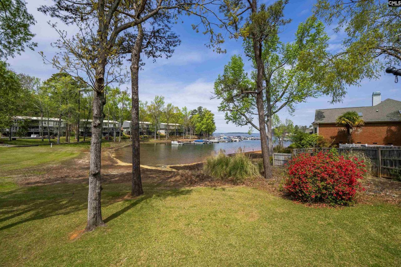 301 Harbor Heights Drive Photo 18