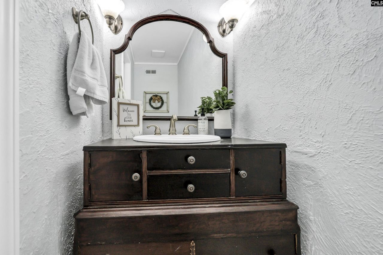 301 Harbor Heights Drive Photo 21