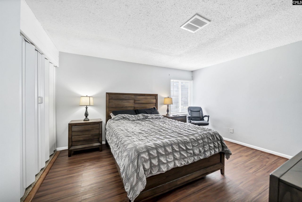 301 Harbor Heights Drive Photo 24