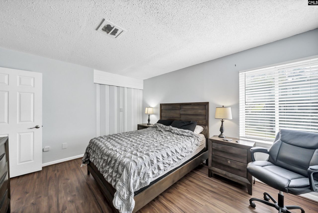 301 Harbor Heights Drive Photo 26