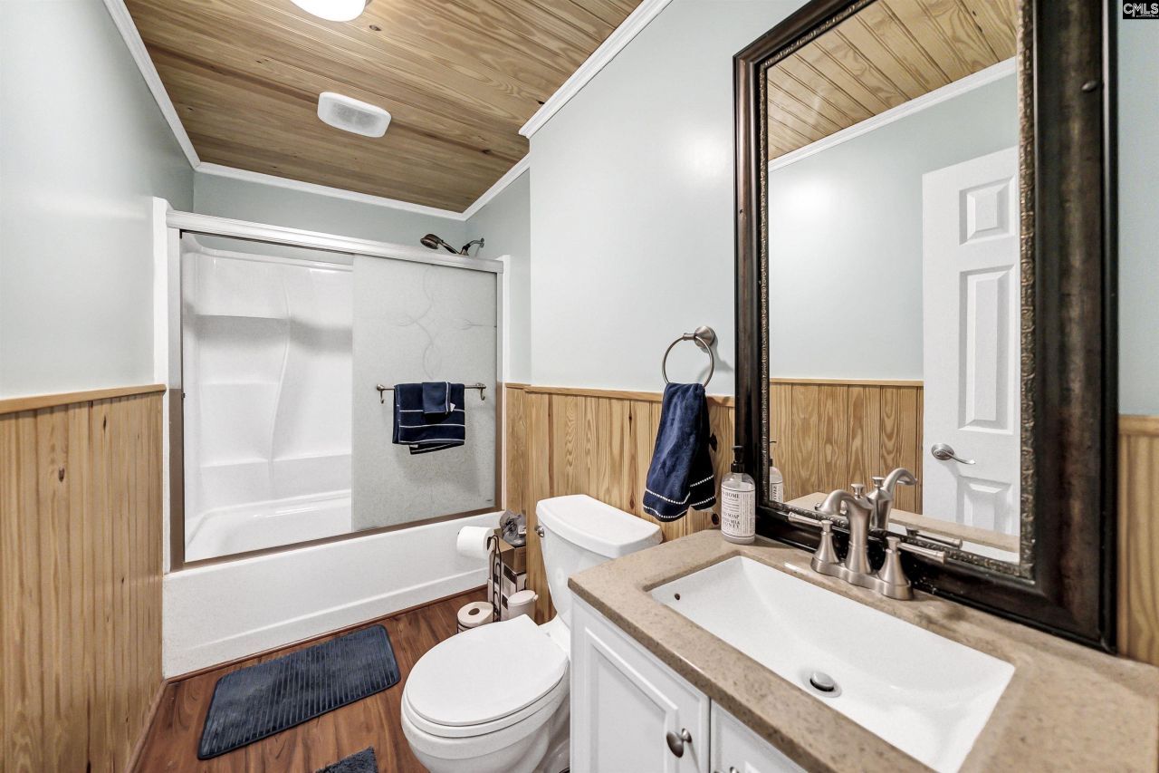 301 Harbor Heights Drive Photo 27