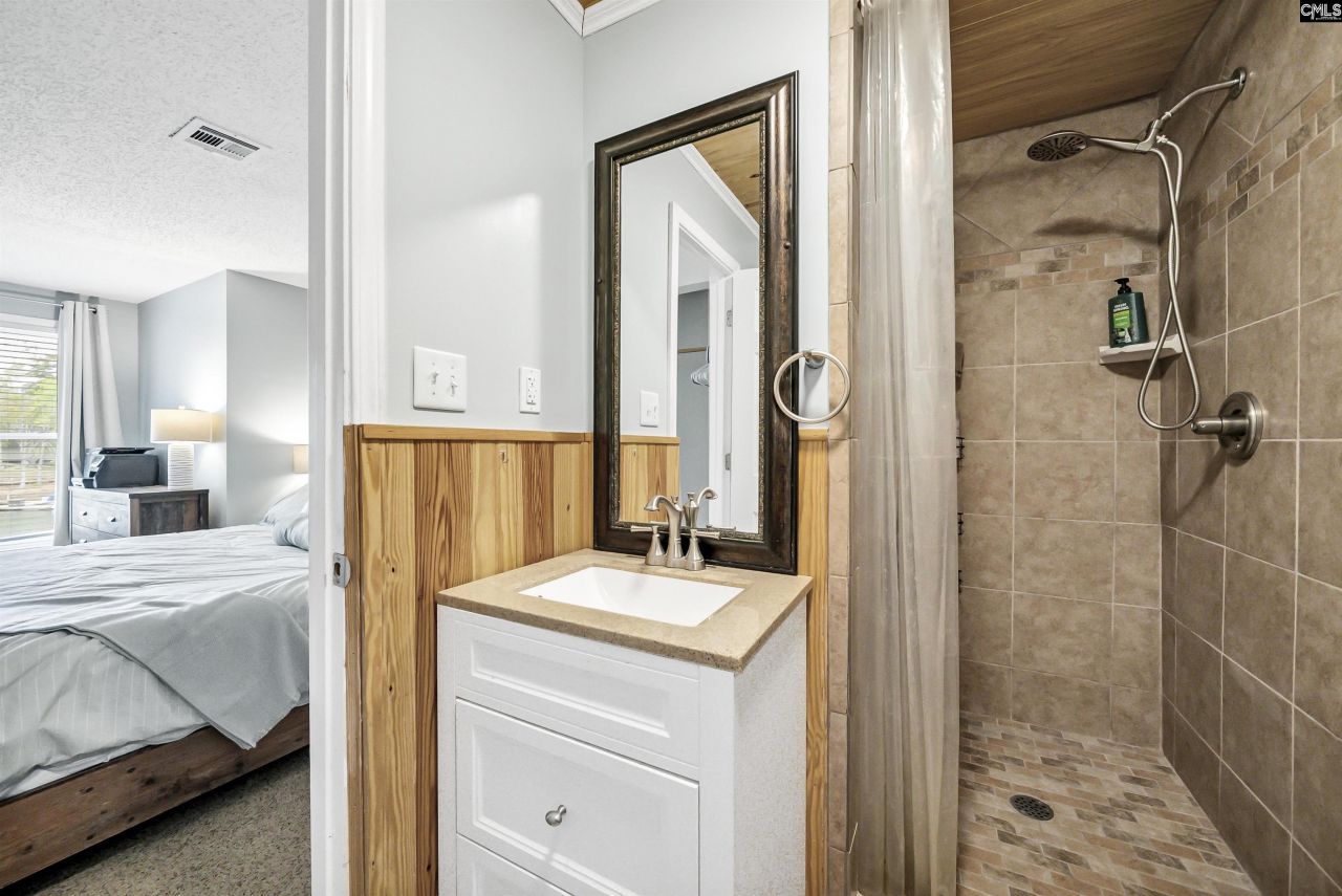 301 Harbor Heights Drive Photo 36