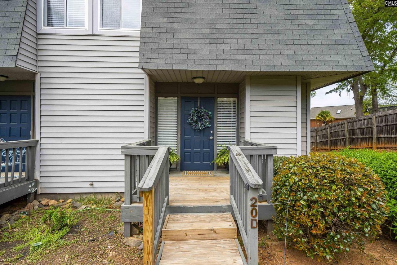 301 Harbor Heights Drive Photo 5