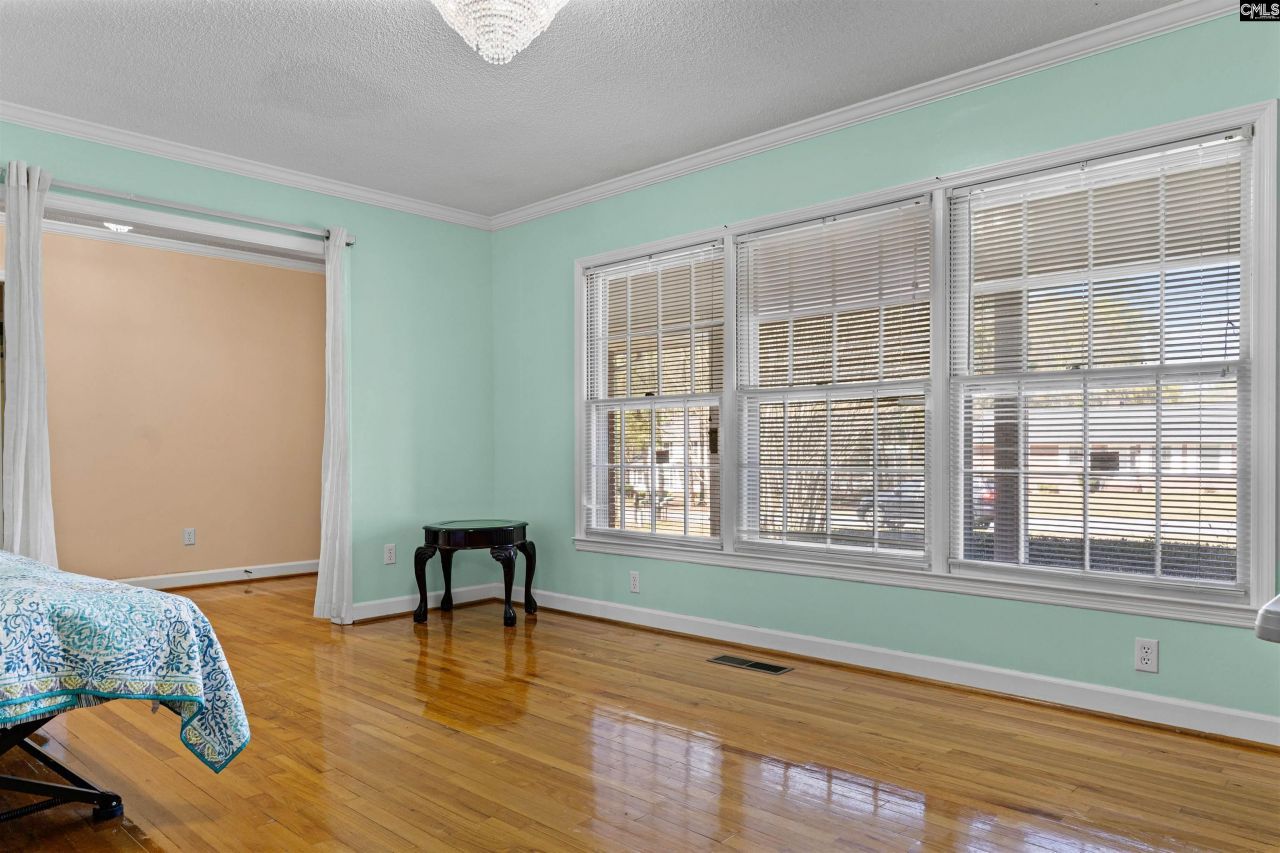 2069 Hydrick Ave  Photo 11