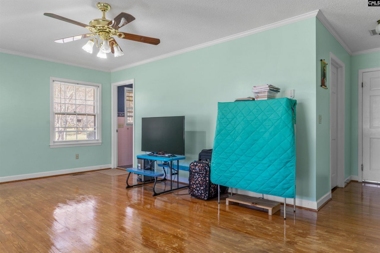 2069 Hydrick Ave  Photo 19