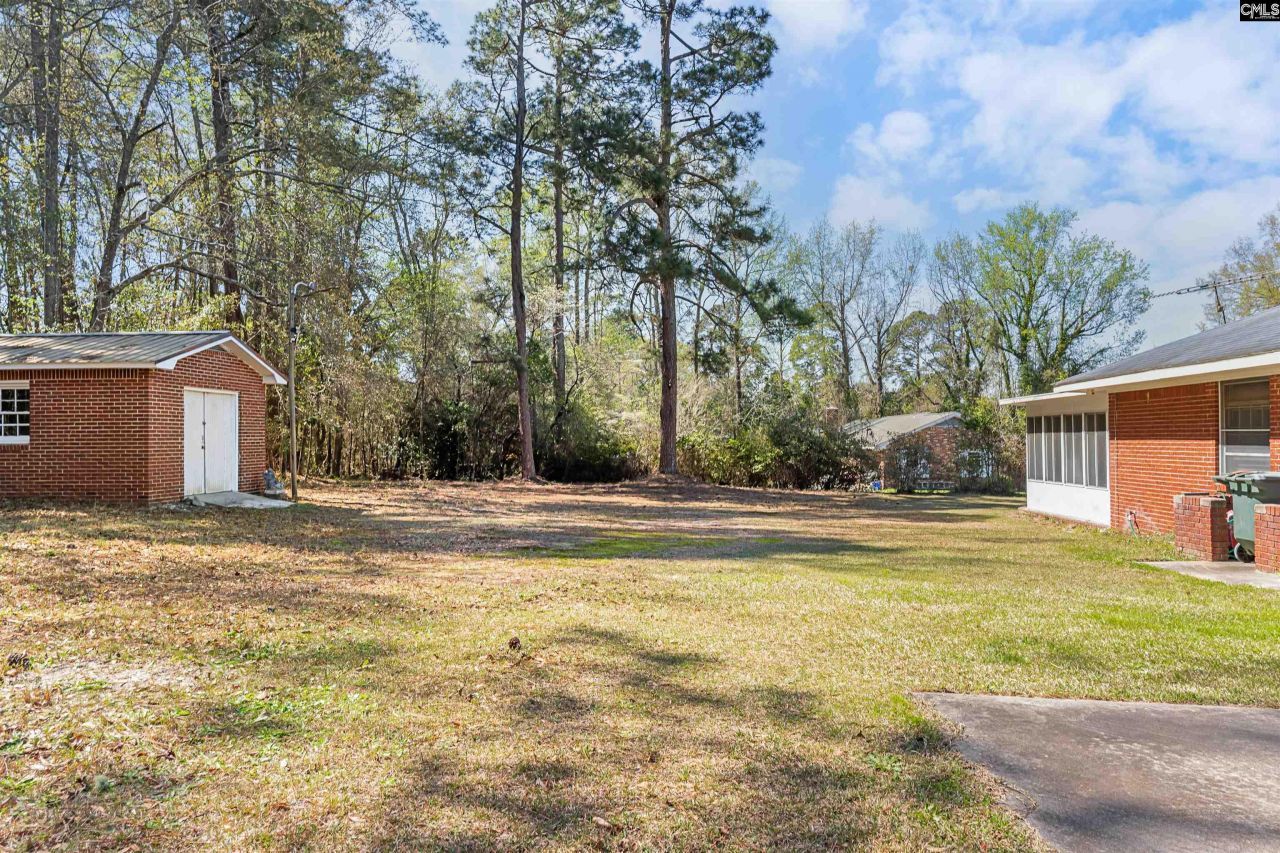 2069 Hydrick Ave  Photo 9