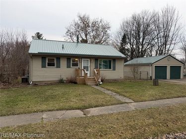 1475 Cutler Street, Burton, MI 48509