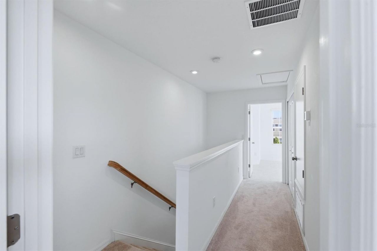 6135 Fairmont Lane, Palmetto, FL 34221 Photo