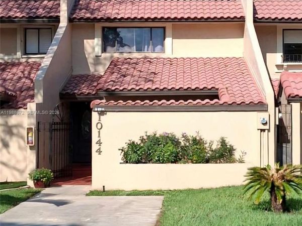 10144 Costa Del Sol Blvd, Doral, FL 33178