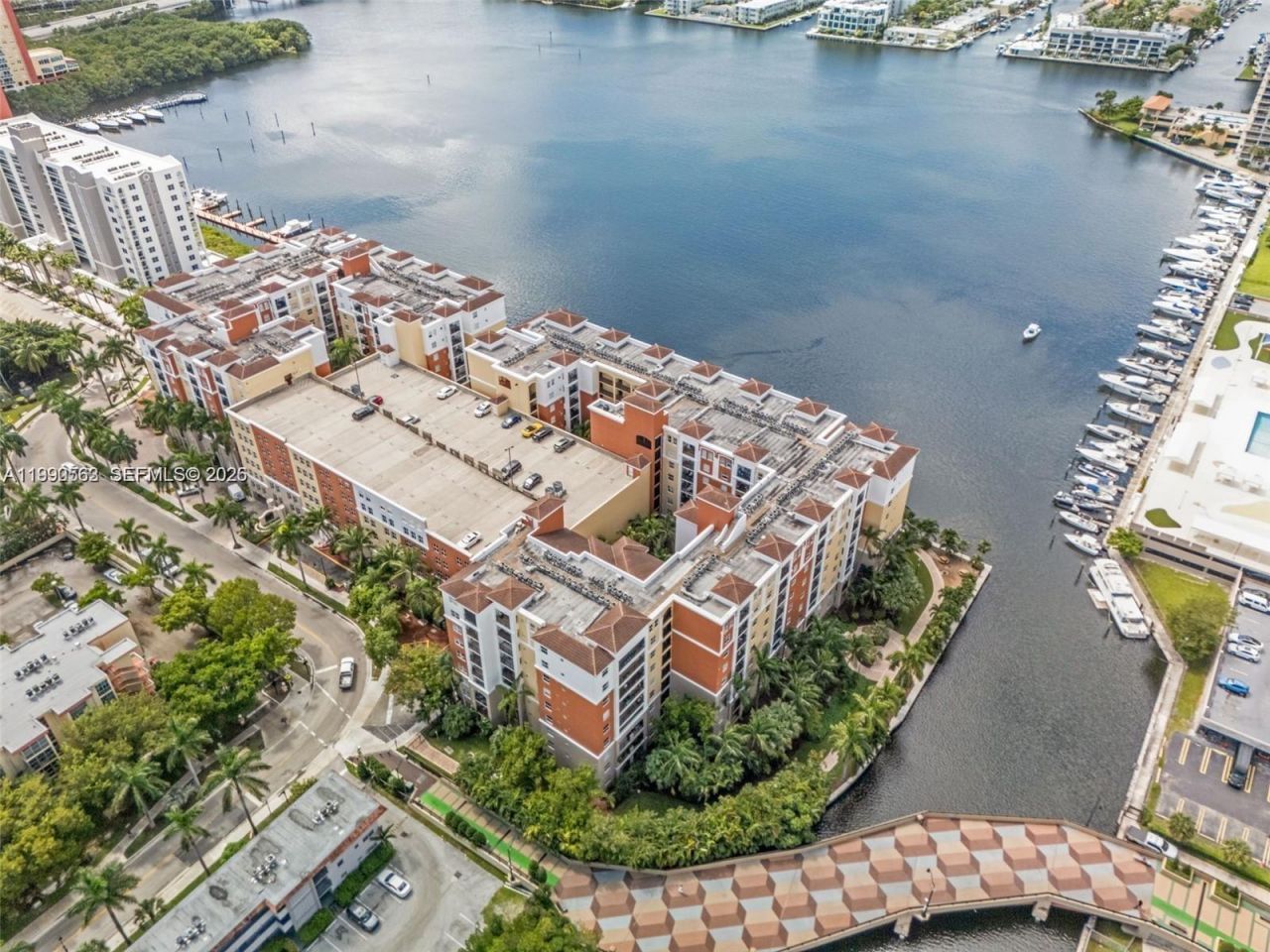 17150 N Bay Rd , Unit 2705, Sunny Isles Beach, FL 33160 Photo