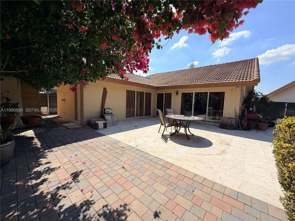 12855 NW 7 , Miami, FL 33182