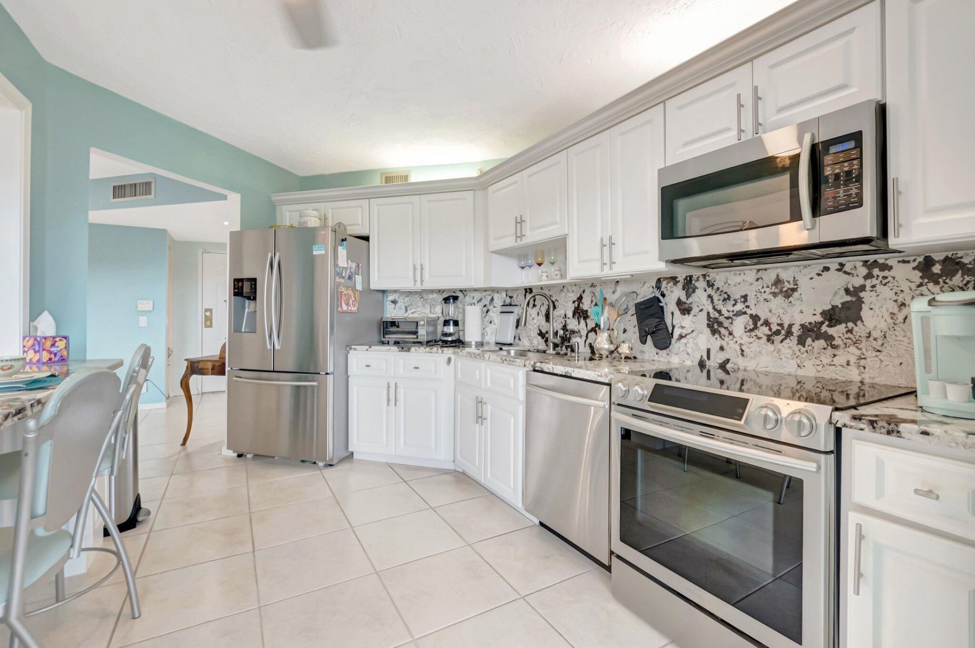 7507 La Paz Boulevard, Unit 202, Boca Raton, FL 33433 Photo