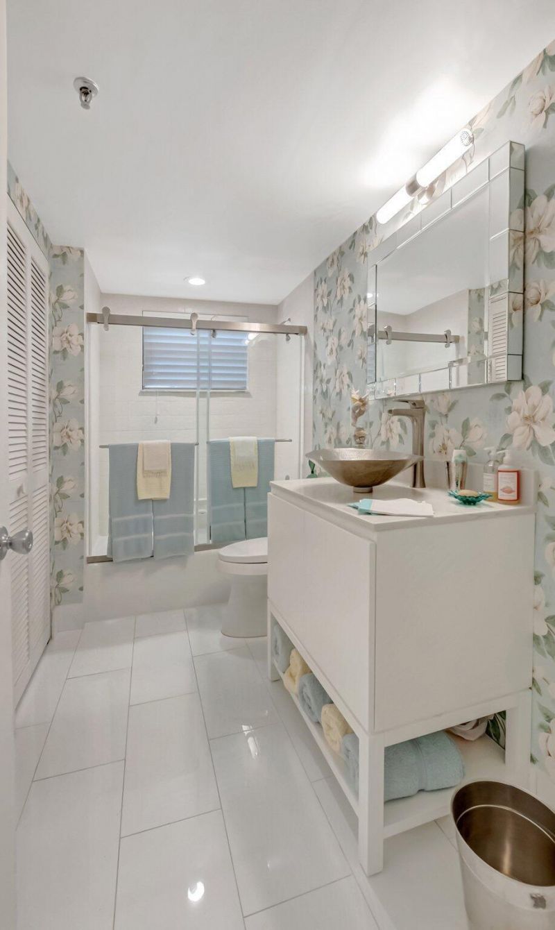 7507 La Paz Boulevard, Unit 202, Boca Raton, FL 33433 Photo