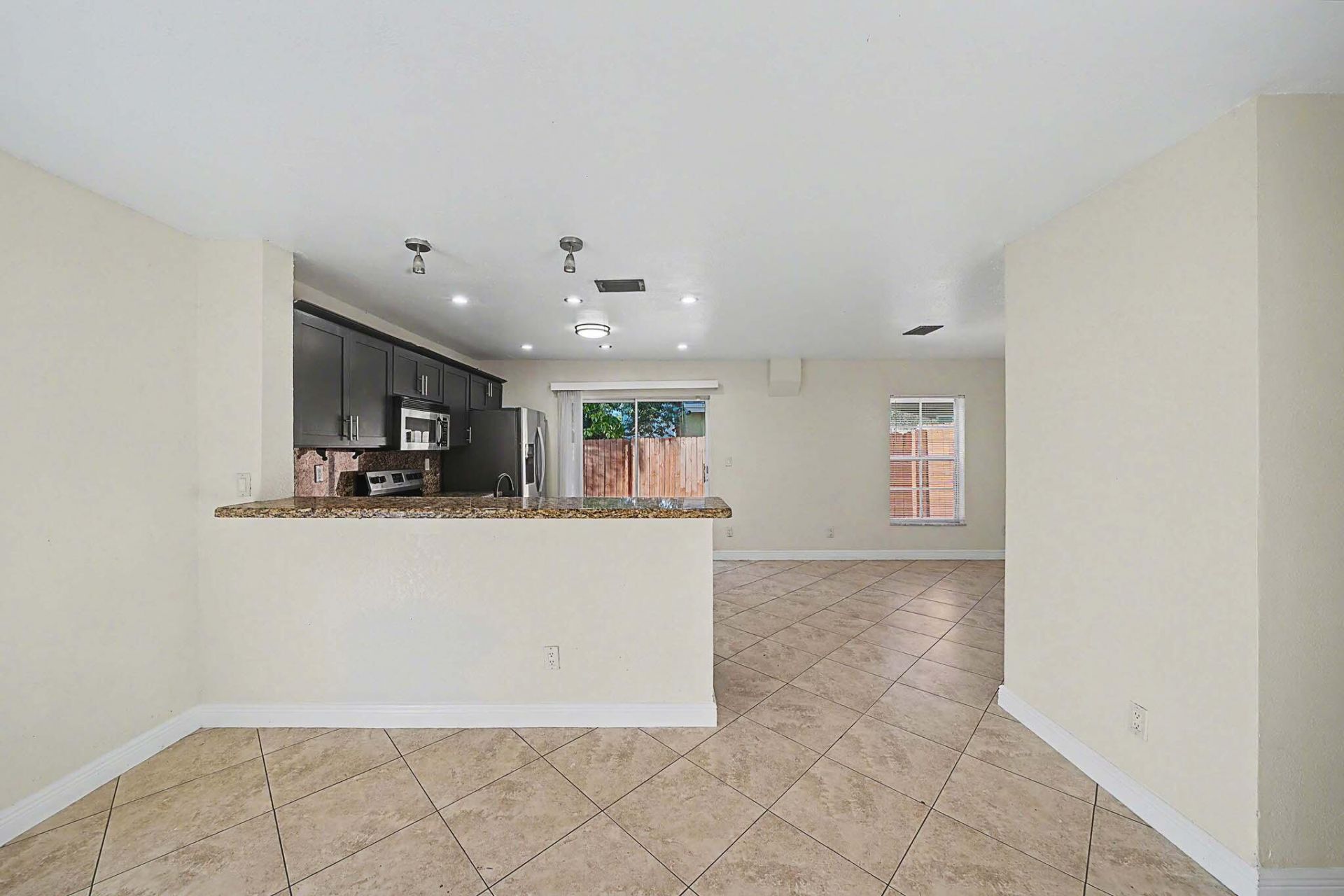 5789 Woodland Point Drive, Tamarac, FL 33319 Photo