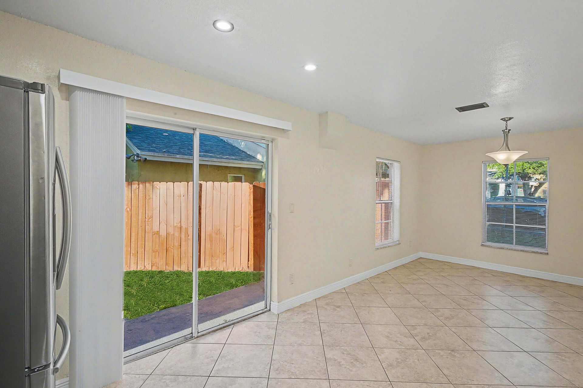 5789 Woodland Point Drive, Tamarac, FL 33319 Photo