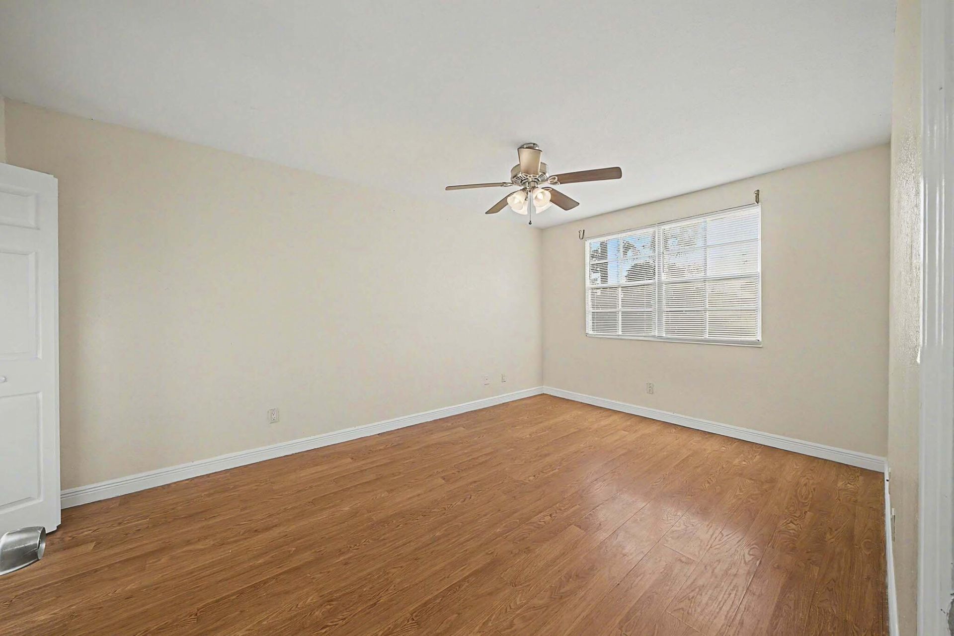 5789 Woodland Point Drive, Tamarac, FL 33319 Photo