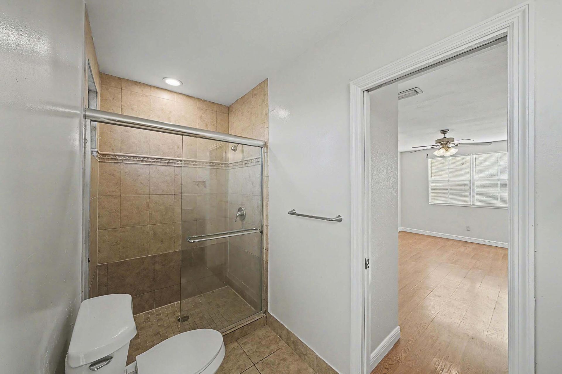 5789 Woodland Point Drive, Tamarac, FL 33319 Photo