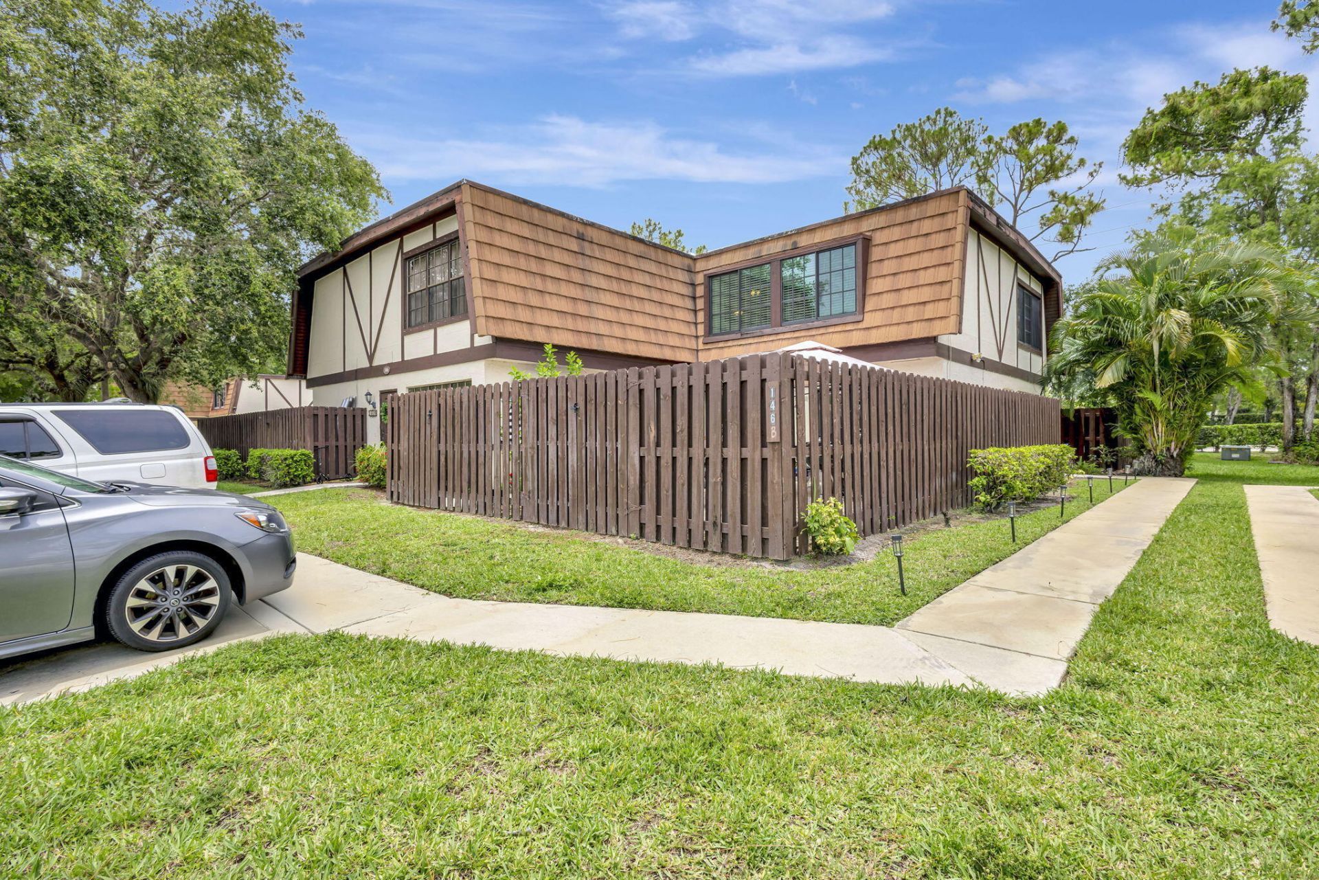 146 Weybridge Circle, Unit B, Royal Palm Beach, FL 33411 Photo