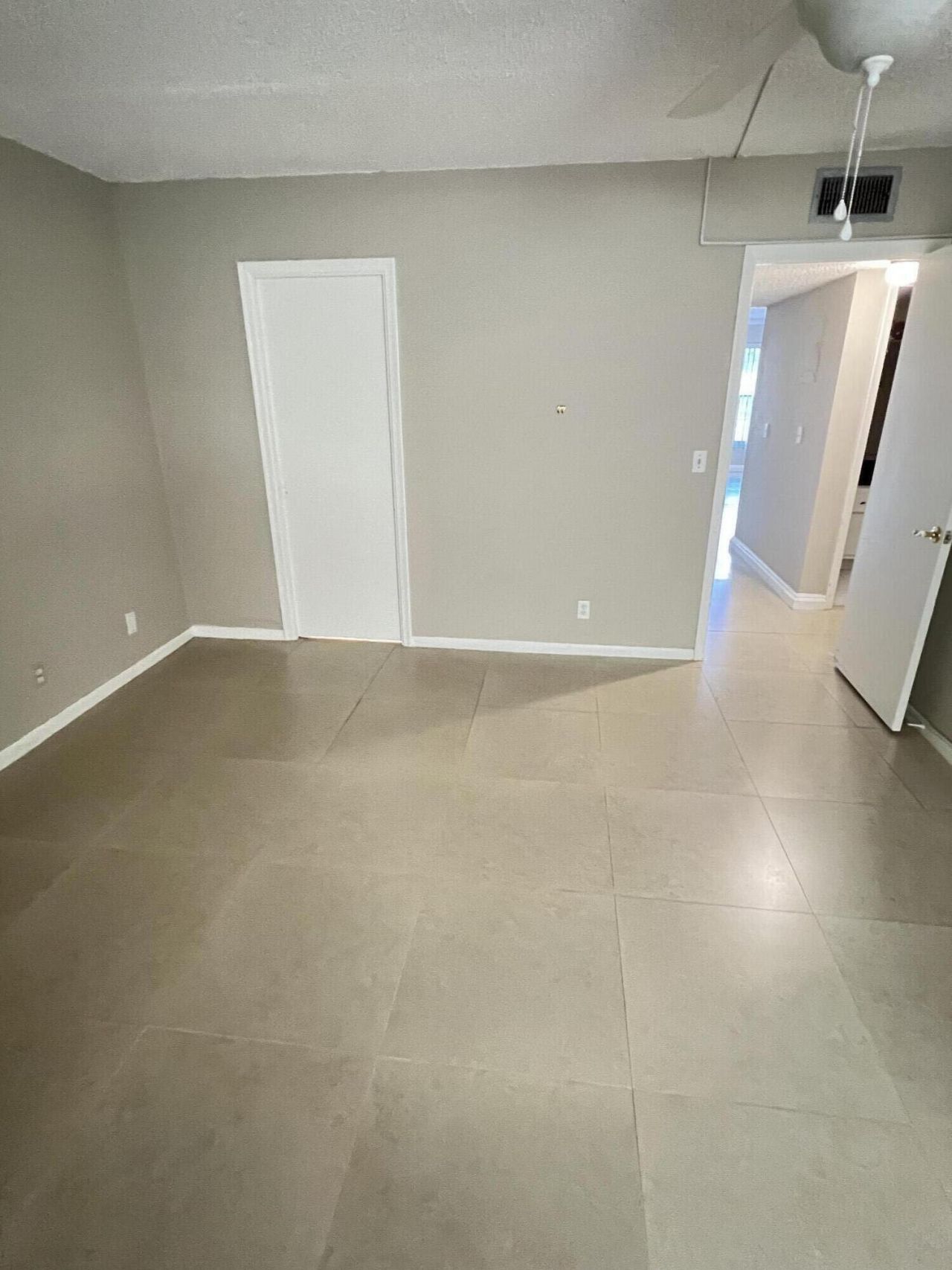 413 Greenbrier A, West Palm Beach, FL 33417 Photo