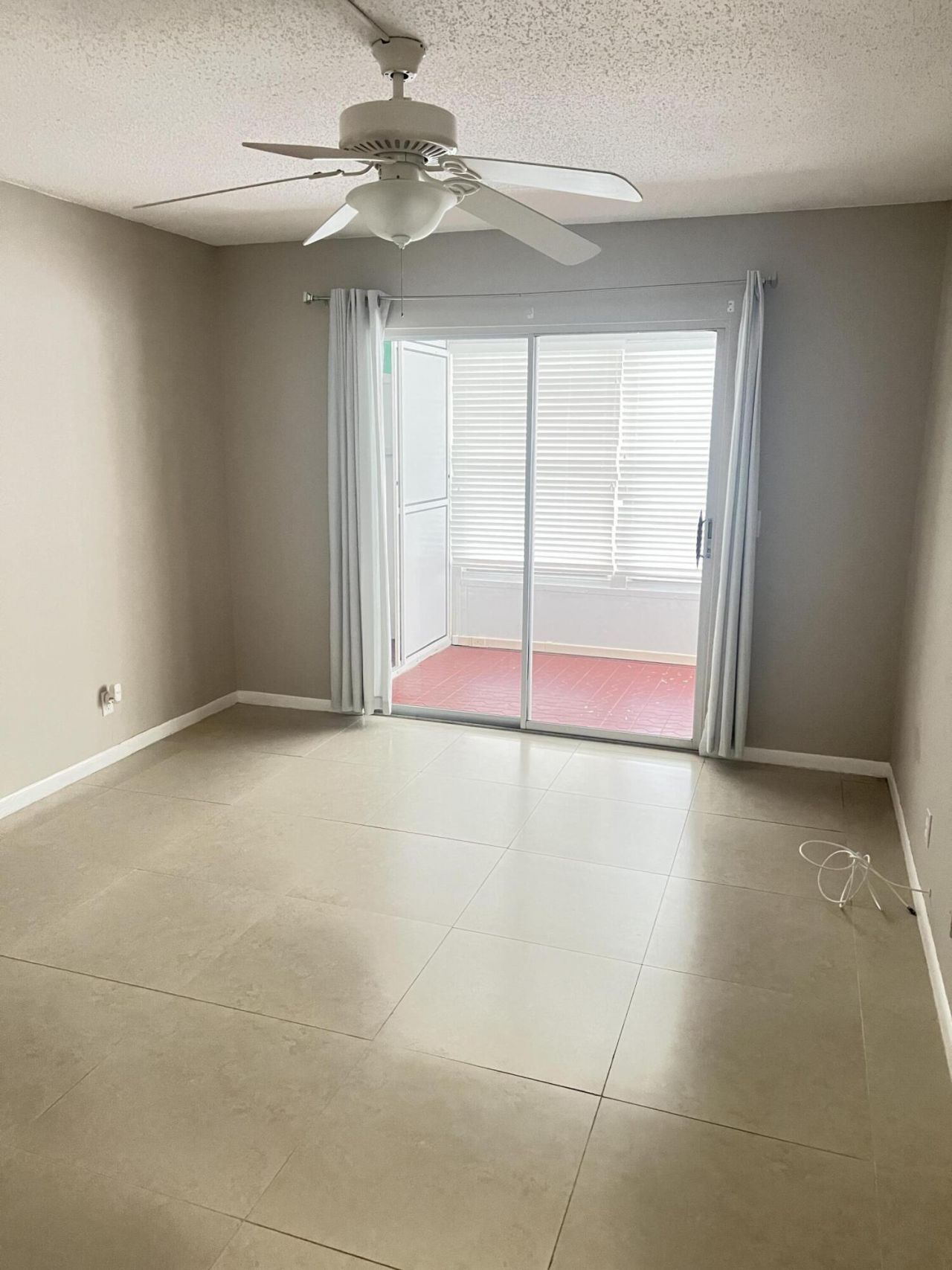 413 Greenbrier A, West Palm Beach, FL 33417 Photo