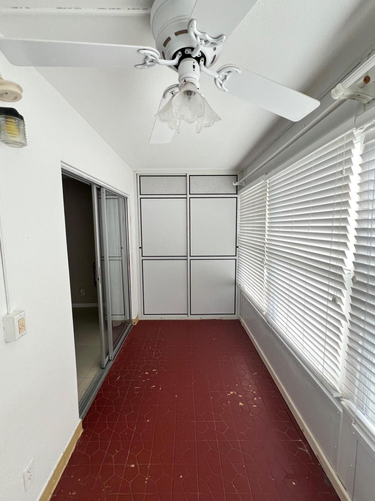 413 Greenbrier A, West Palm Beach, FL 33417 Photo