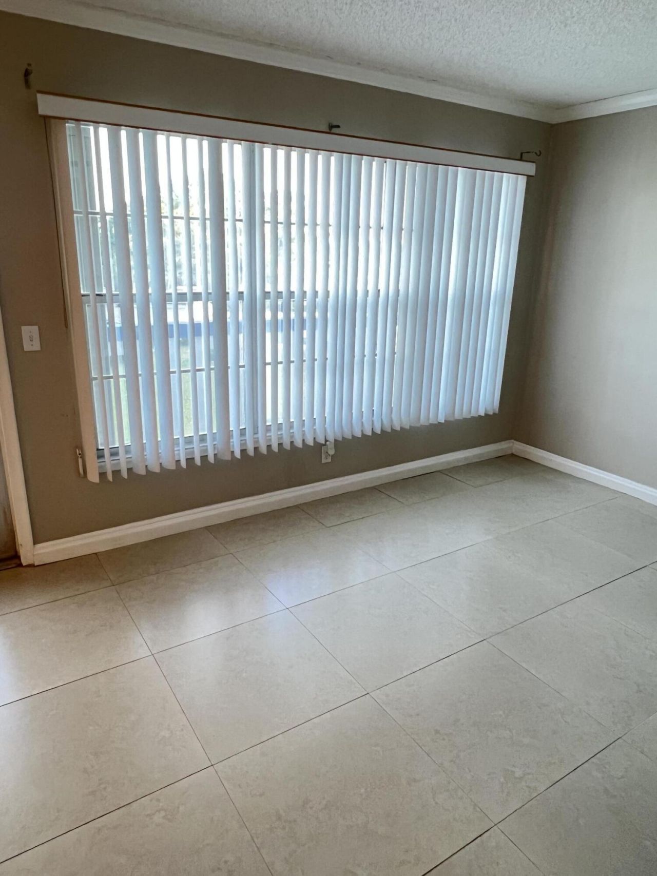 413 Greenbrier A, West Palm Beach, FL 33417 Photo