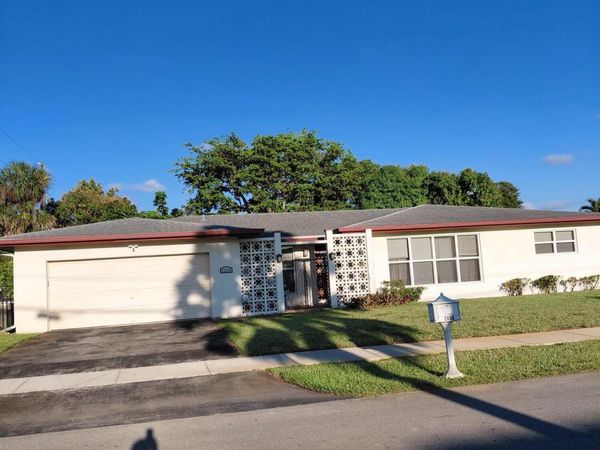 2150 NW 30th Avenue, Fort Lauderdale, FL 33311