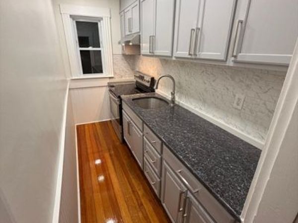 10 Elsmere Ave, Unit 2, Methuen, MA 01844