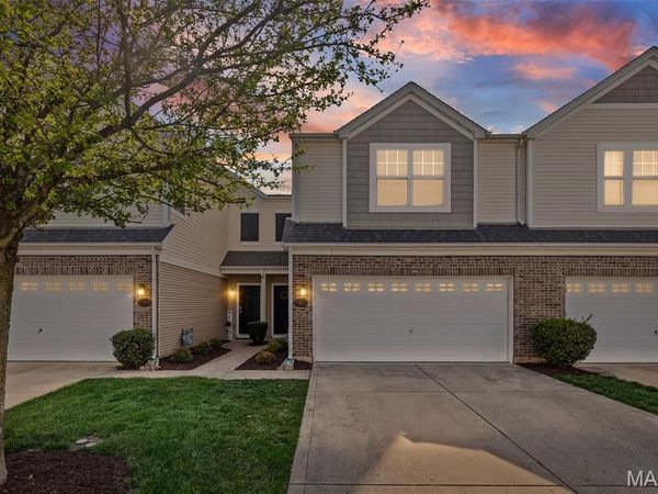 1933 Celebration Park Circle , Belleville, IL 62220