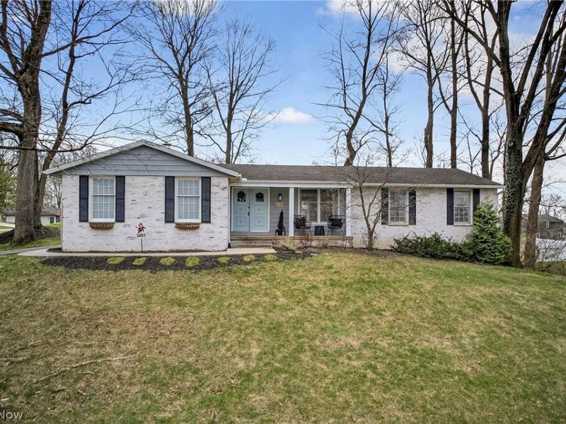 2053 Ironwood Circle NE, Massillon, OH 44646 Photo 1