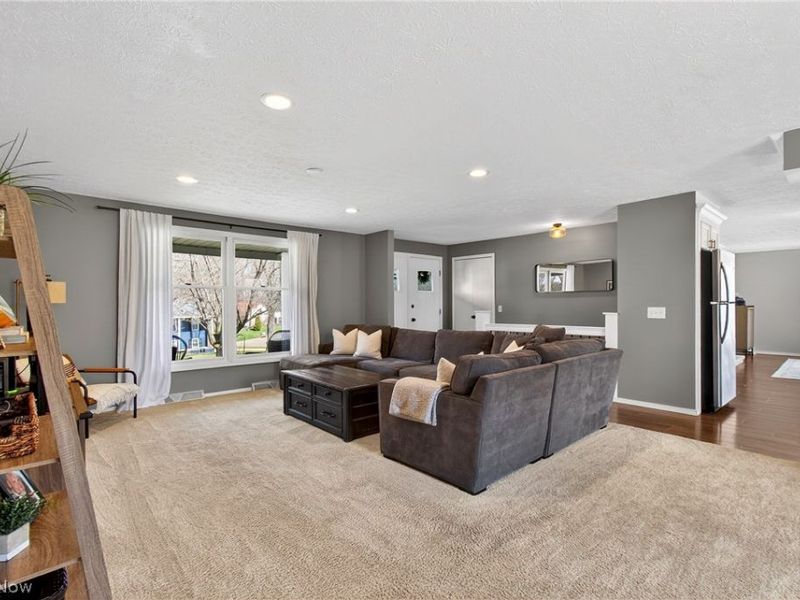 2053 Ironwood Circle NE, Massillon, OH 44646 Photo 6