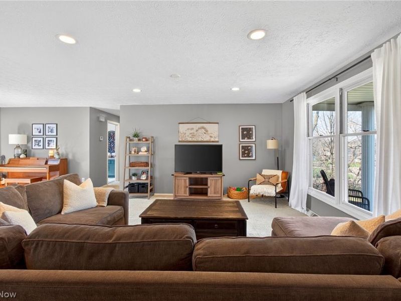 2053 Ironwood Circle NE, Massillon, OH 44646 Photo 9