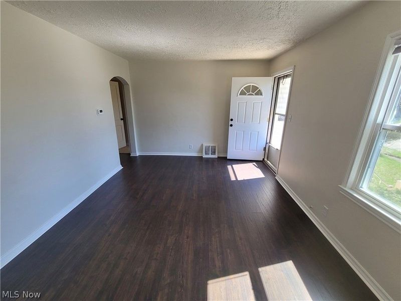 923 Russell Avenue, Akron, OH 44307 Photo 14