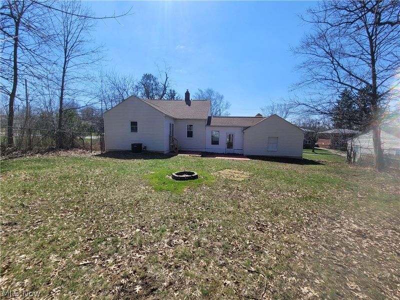 923 Russell Avenue, Akron, OH 44307 Photo 21