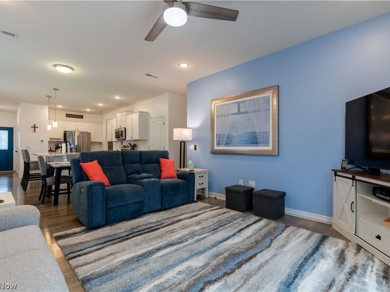 435 Honeycrisp Drive NE, Louisville, OH 44641 Photo 14