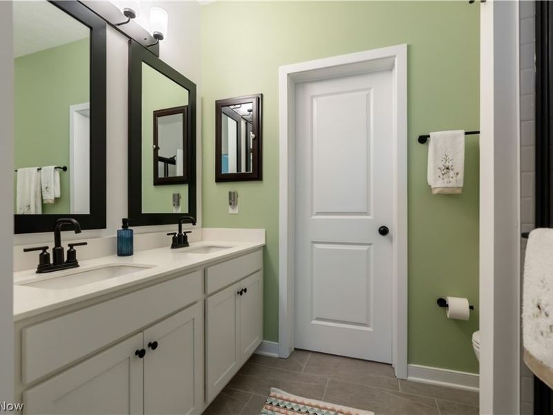 435 Honeycrisp Drive NE, Louisville, OH 44641 Photo 21